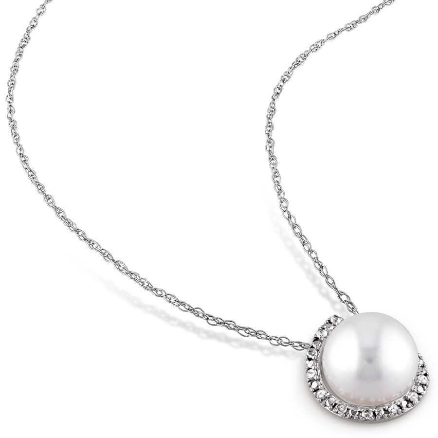AMOUR AMOUR 8 - 8.5 MM WHITE CULTURED FRESHWATER PEARL AND DIAMOND HALO PENDANT WITH CHAIN IN 10K WHITE GO