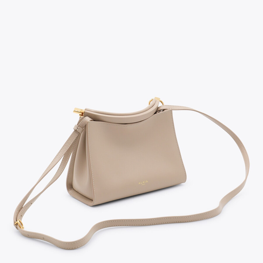 Alaïa Alaia Beige Leather Small Square Crossbody Bag In Nude