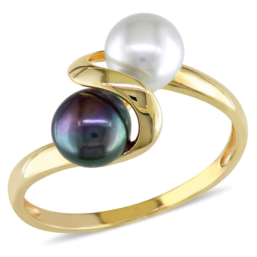 Shop Amour White And Black Cultured Freshwater Pearl Ring In 10k Yellow Gold