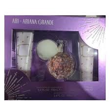 [完全生産限定品あり]Ariana Grande グッズセット Ariana Grande Ladies Ari Gift Set Fragrances 810101507106