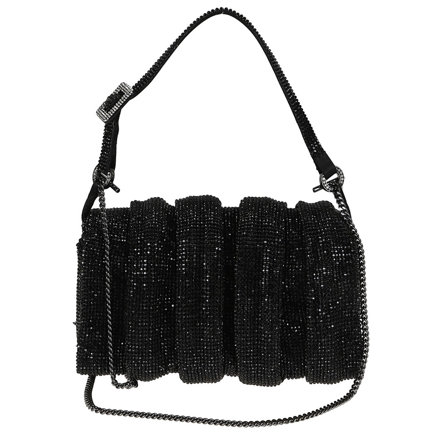 Benedetta Bruzziches Iris James Bond In Black