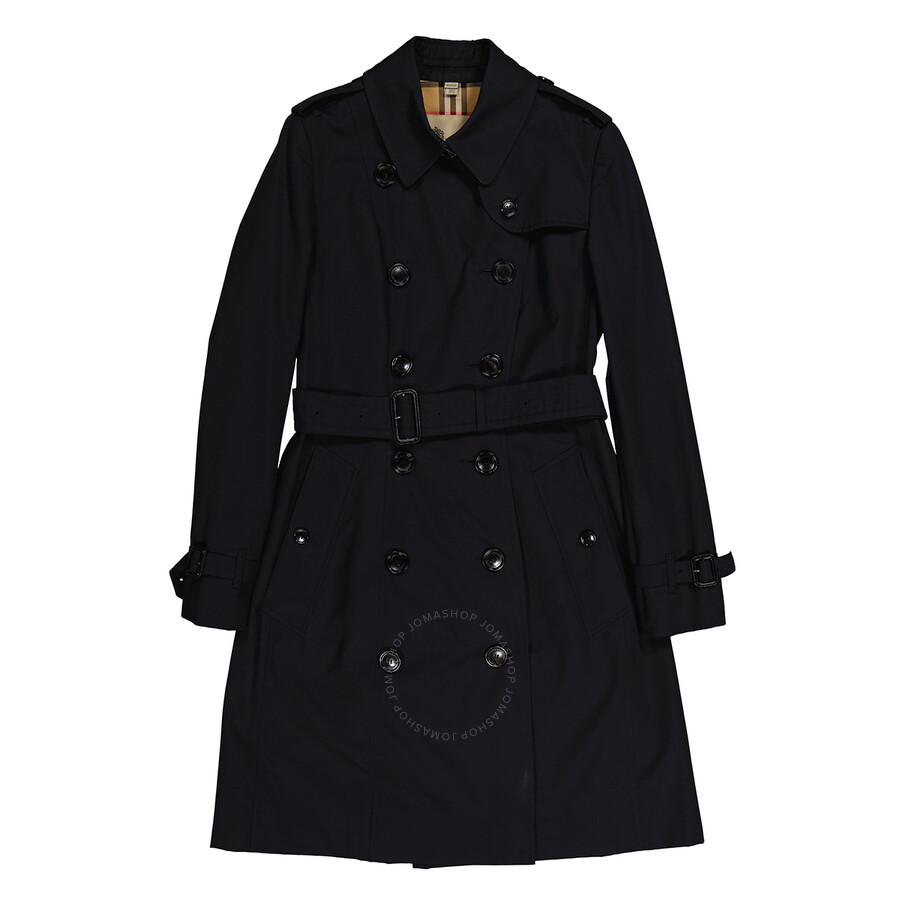 Burberry Waterloo Heritage Double-breasted Trench Coat In Black