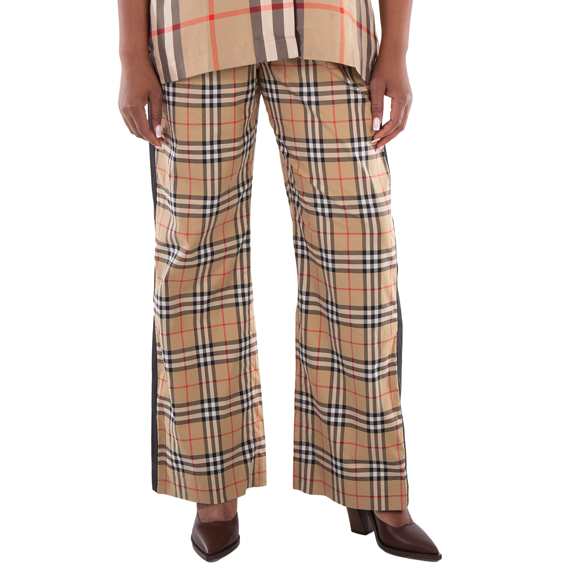 Burberry Vintage Check Pants, Brand Size 8 (US Size 6) 8040597