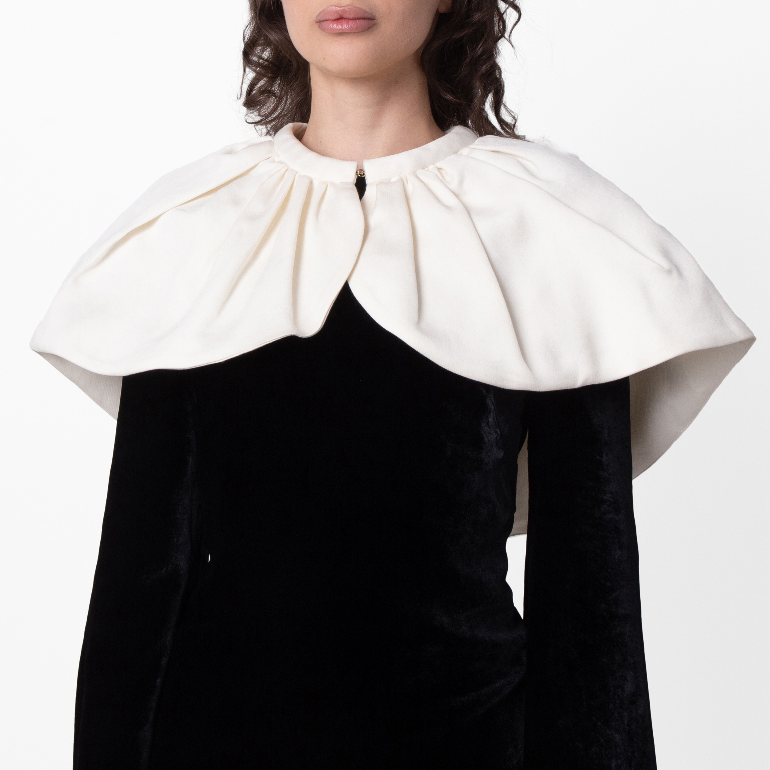 hyeon ted cape ホワイト　サイズS Burberry White Wreningham Cropped Cotton And Silk Cape 4059300