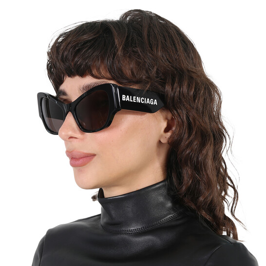 BALENCIAGA エイリアンフレムサンクラス BB0259S 001 Balenciaga Grey Cat Eye Ladies Sunglasses BB0259S 001 58