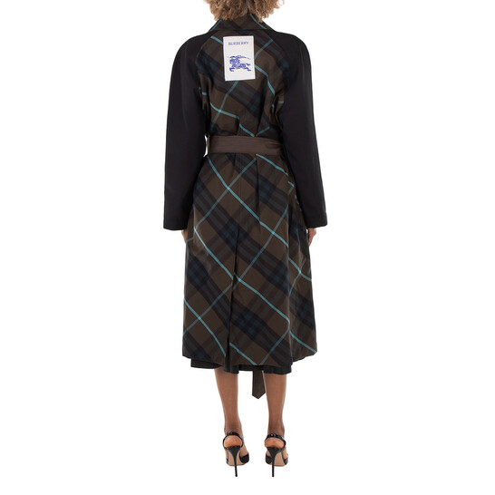 Burberry 黒 ダブルブレスト トレンチ　ショート￼ノバチェック刺繍ロゴ￼ Burberry 黒 ダブルブレスト トレンチ ショート￼ノバチェック刺繍ロゴ￼