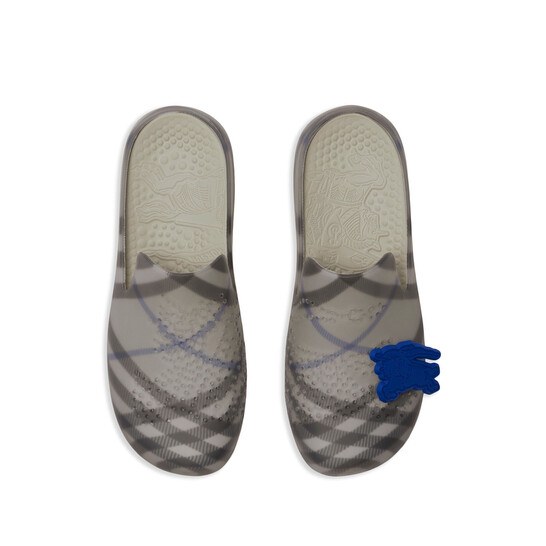 BURBERRY Stingray Clogsサンダル Burberry Men's Stingray Clogs in Knight Burberry