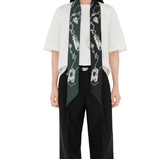 Burberry Graphic Print Silk Scarf 8087777 5045705718121