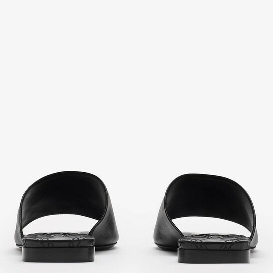 Burberry Leather Duck Slides, Brand Size 37 ( US Size 7