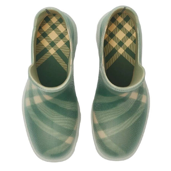 Burberry★素敵！\"Marsh Heel\"レインブーツ Burberry Marsh Rain Boots Women's Black Solid Textured Round