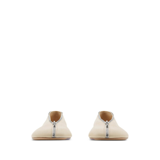 ★Burberry★レザーサドラー バレリーナ 8675BFC5-20A9-4D38-A445-