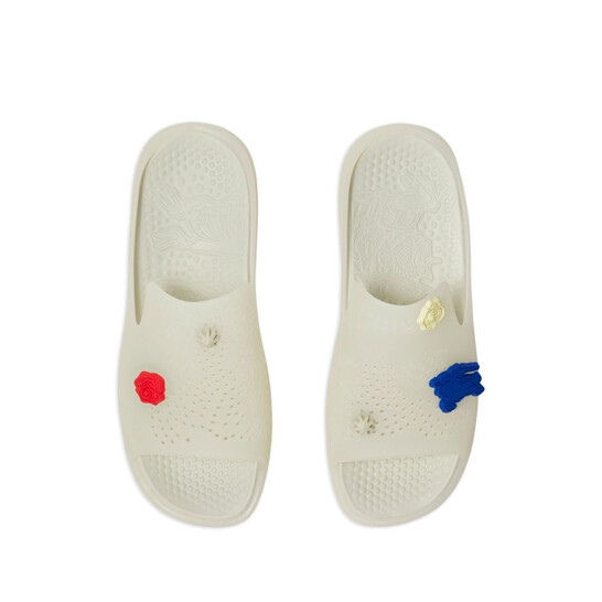 Burberry Stingray Rubber Flat Slides, Brand Size 35 (US Size