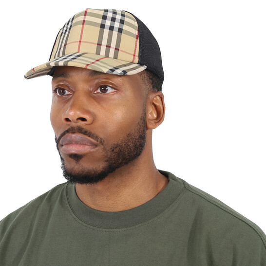 【関税＆送料込み】Burberry 'Check' Beige Cotton Hat Vintage Check cotton-blend bucket hat in beige - Burberry