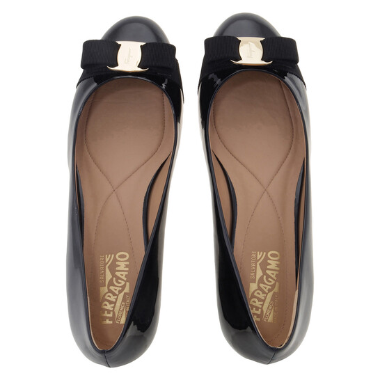 Ferragamo Ladies Black Patent Vara Bow Ballerina Shoes, Size  display picture 2