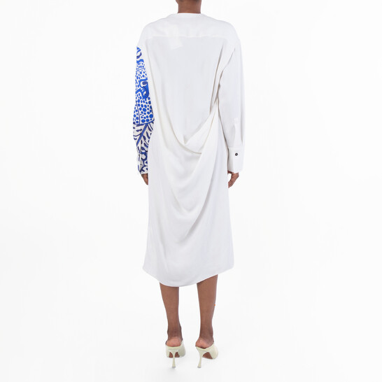 Ferragamo Long Sleeve Floral Print Midi Dress, Brand Size 42 ( US Size 8 ) Ferragamo Long Sleeve Floral Print Midi Dress, Brand Size 42 ( US Size 8 ) - 546x546 Image #5