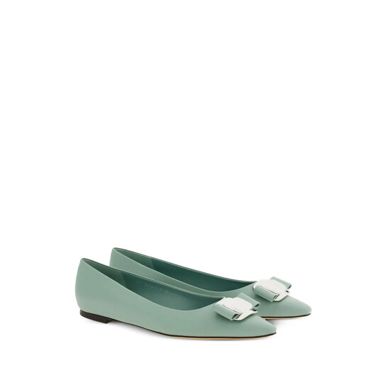 Salvatore Ferragamo VARINA ヴァリナ　エナメル　6D Varina ballet flat - Women | Ferragamo