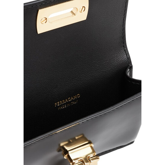 Ferragamo Wanda Gancini Clasp Card Case 220435 760662