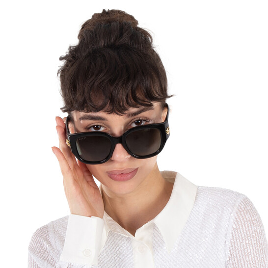 NEW GG1599SA 001 GUCCI BLACK GREY OVERSIZED WOMEN GUCCI SUNGLASSES Gucci GG1599SA Sunglasses | LensCrafters main image 4