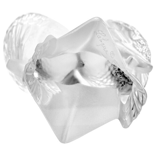 Lalique Figure Two Parakeets 12119 1211900 0090592121191