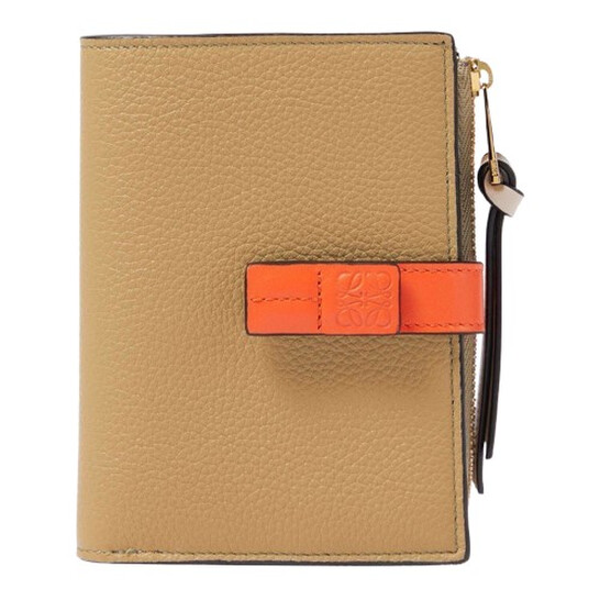 直営店買付【LOEWE】SGC SLIM COMPACT BFOLD WALLET C660P30X02 直営店買付【LOEWE】SGC SLIM COMPACT BFOLD WALLET C660P30X02