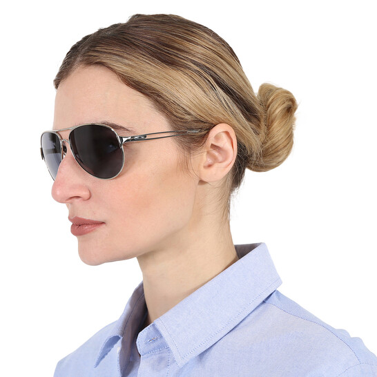 オークリー ケース付き シルバー アビエーター サングラス oo4054-02 Amazon.com: Oakley Women's OO4054 Caveat Aviator Sunglasses