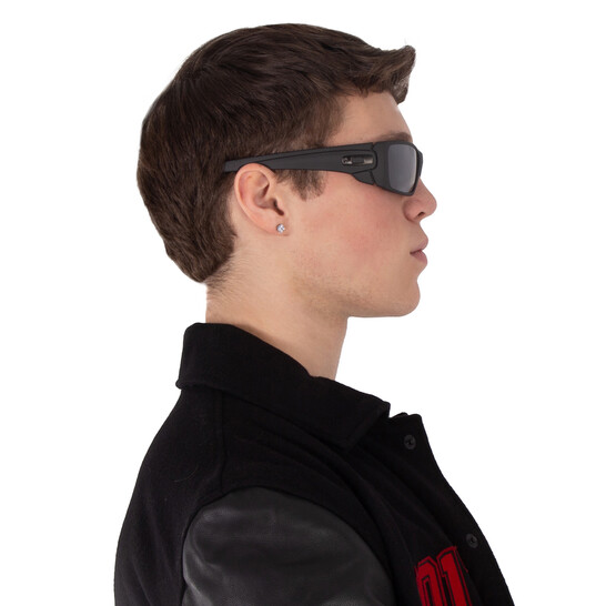 Oakley Fuel Cell Polarized Black Iridium Wrap Men's Sunglasses OO9096  9096B3 60