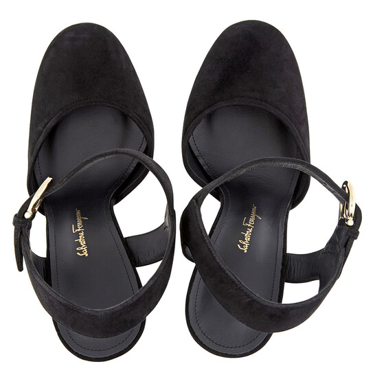Ferragamo Salvatore Ferragamo Gazania Pumps in Black, Size 6