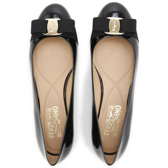 Ferragamo Ladies Black Patent Vara Bow Ballerina Shoes, Size D