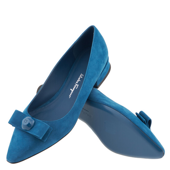 SALVATORE FERRAGAMO レイヤトミティスカト 0775633 LIGHTBLUE Ferragamo Salvatore Ferragamo Ladies Blue Suede Katrin Vara