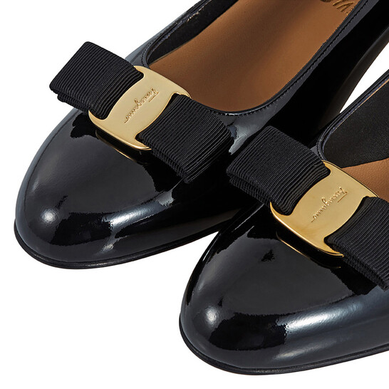 【美品✨️】Salvatore Ferragamo ☆ヴァラ☆6.5(24cm)☆ Ferragamo | Vara black mesh pumps | Savannahs