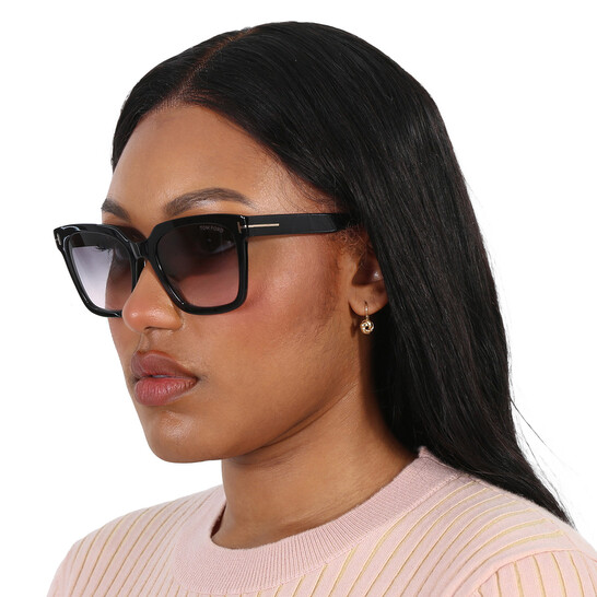 TOMFORD メイウ ハイロット フレム サンクラス FT120861 01B Tom Ford Selby Smoke Gradient Square Ladies Sunglasses