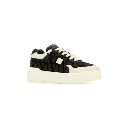 【関税＆送料込み】Valentino Garavani One Stud Xl Low-Top S Valentino Garavani XL One Stud Low Top Sneaker | Nordstrom