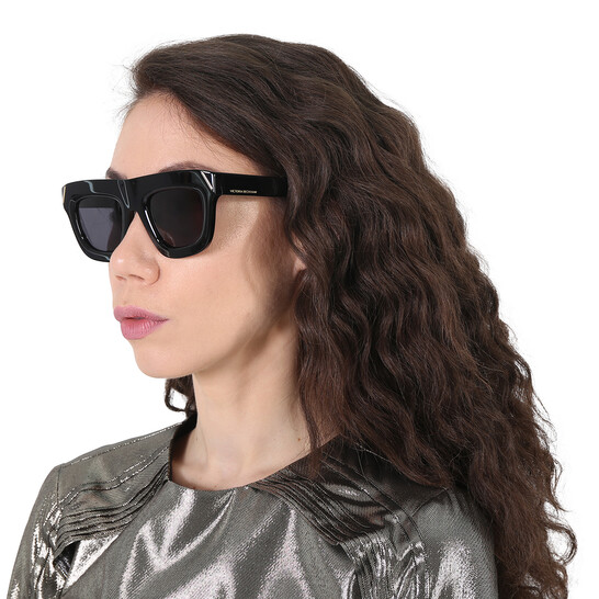 Victoria Beckham Grey Browline Ladies Sunglasses VB642S 001  display picture 3