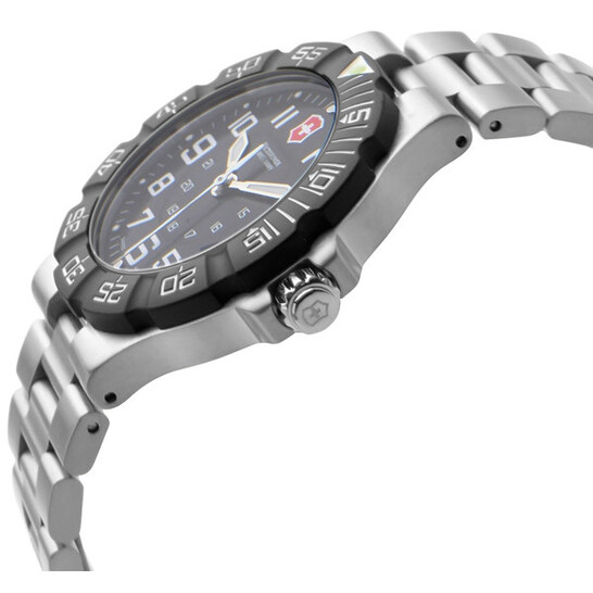 Victorinox Summit XLT 黒 Victorinox Swiss Army Summit XLT Men's Watch 241336