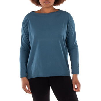 The Effortless V-Neck Long Sleeve Tee