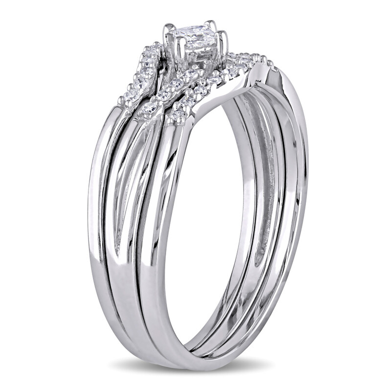 Amour 1/4 CT TW Princess Cut and Round Diamond Crossover Bridal Set In ...