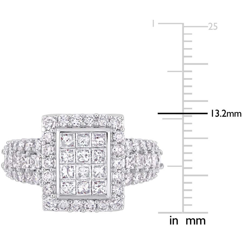 Amour 2 CT TW Princess and Round-cut Diamond Cluster Square