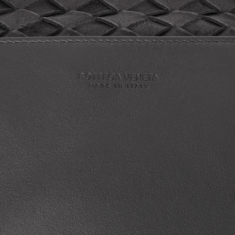 ま*ぶ様 BOTTEGA VENETA ブラックレザーケース Bottega Veneta Black Intrecciato Leather Macbook Case
