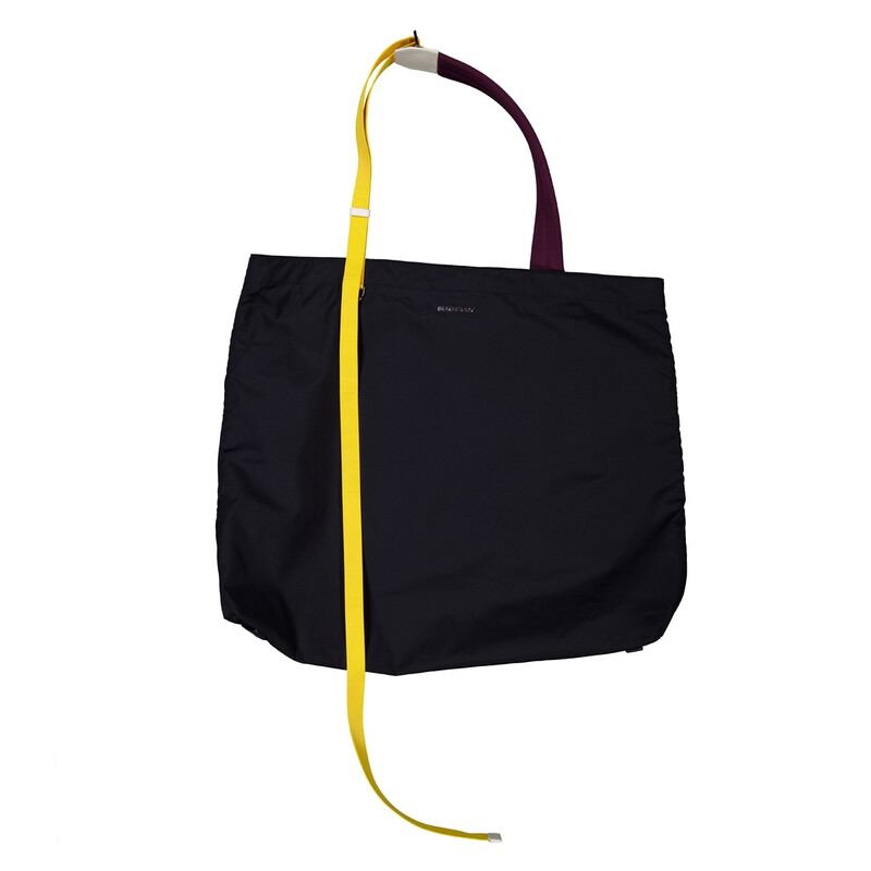 Burberry Black Technical Astra Messenger Bag 8046895 5045626788135