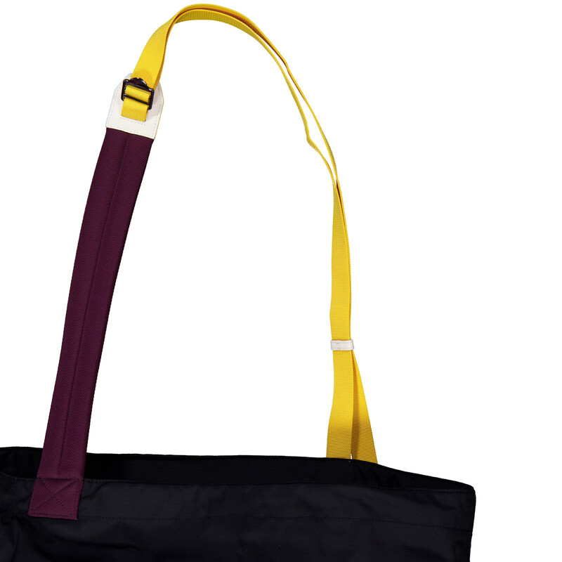 Burberry Black Technical Astra Messenger Bag 8046895 5045626788135