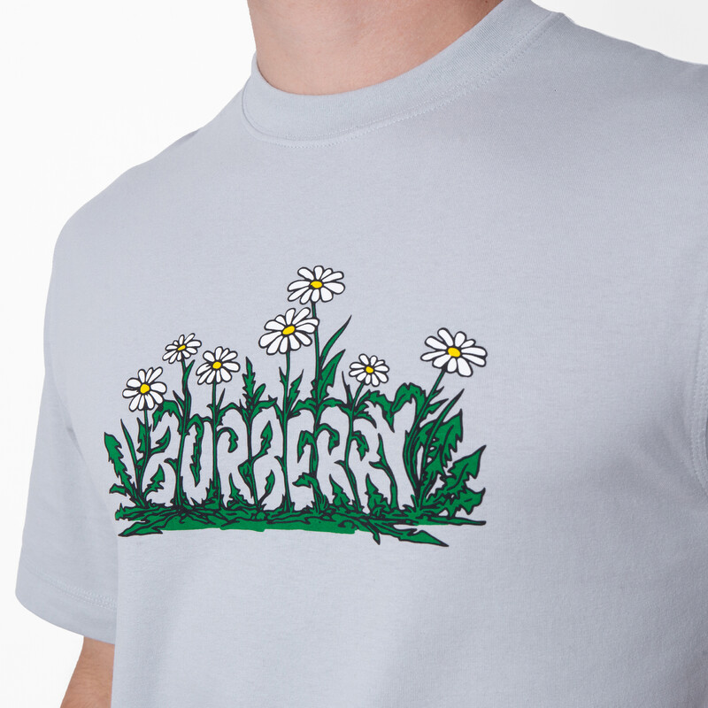 Burberry Daisy Logo Print Cotton T Shirt, Size Medium 8104901