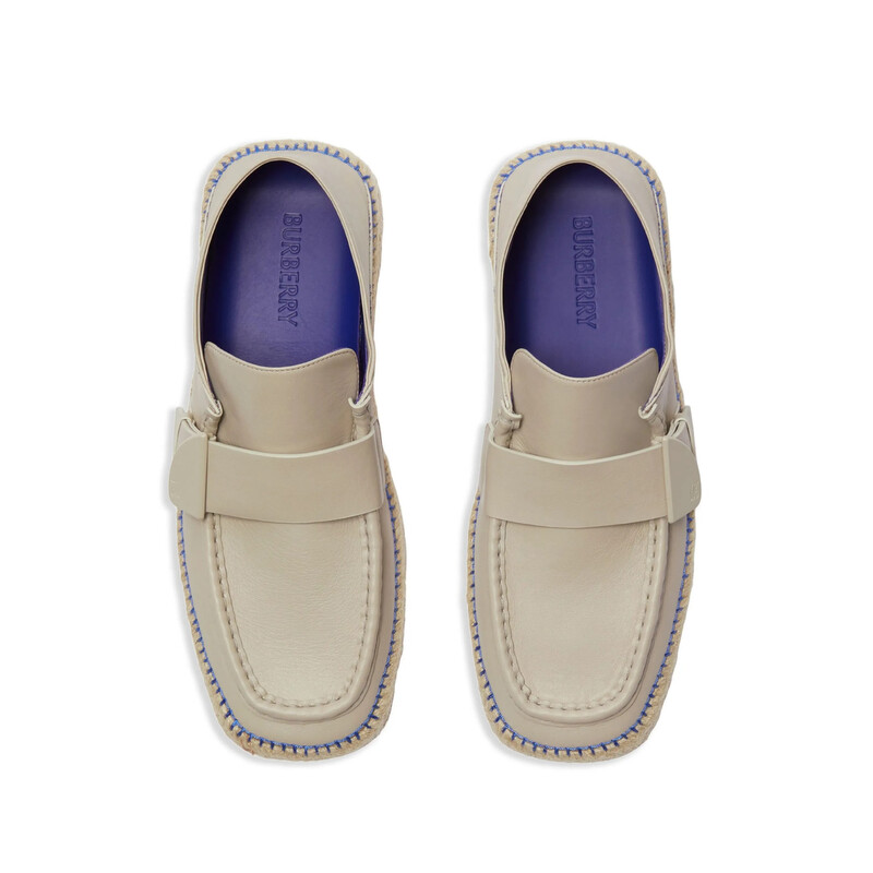 Burberry Deck Low Top Leather Sailing Shoes, Brand Size 39 ( US