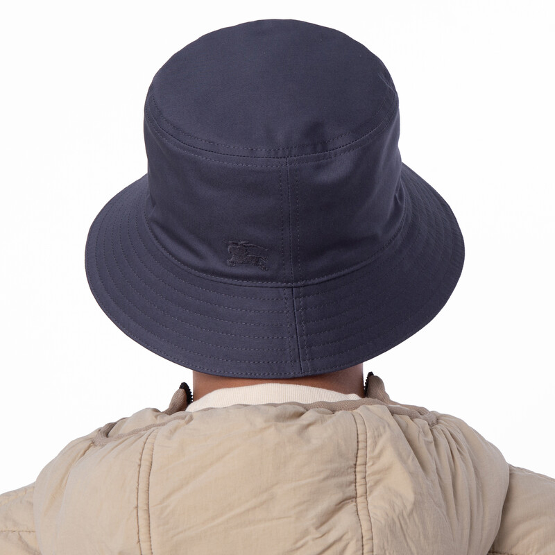 Burberry Gabardine Reversible Bucket Hat, Size Large 8109356