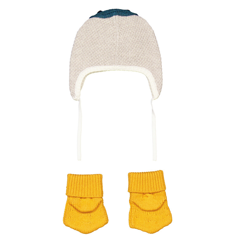 Burberry Infant Duck Wool Two-Piece Baby Gift Set, Size 6 / 9M Burberry Infant Duck Wool Two-Piece Baby Gift Set, Size 6 / 9M