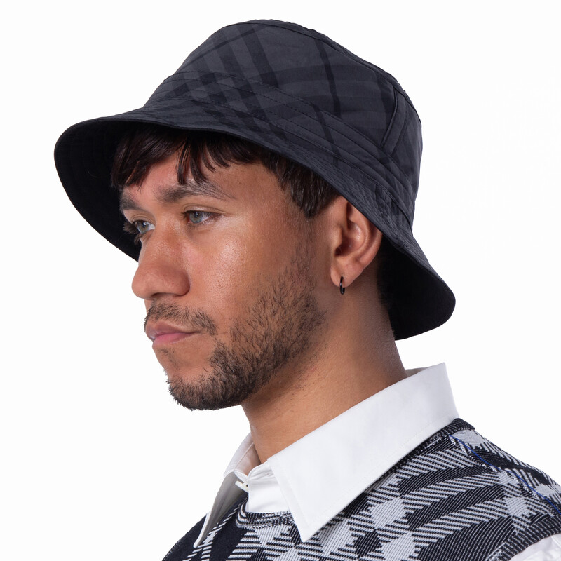Burberry Reversible Check Bucket Hat, Size Medium 8099350 - Jomashop