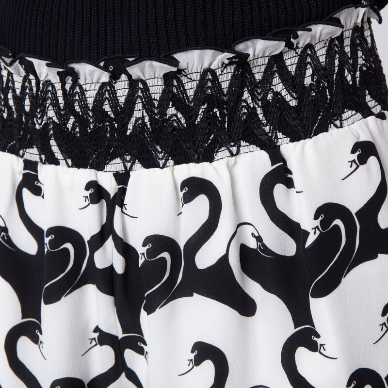 Burberry Swan-Pattern Silk Shorts, Brand Size 4 ( US Size 2