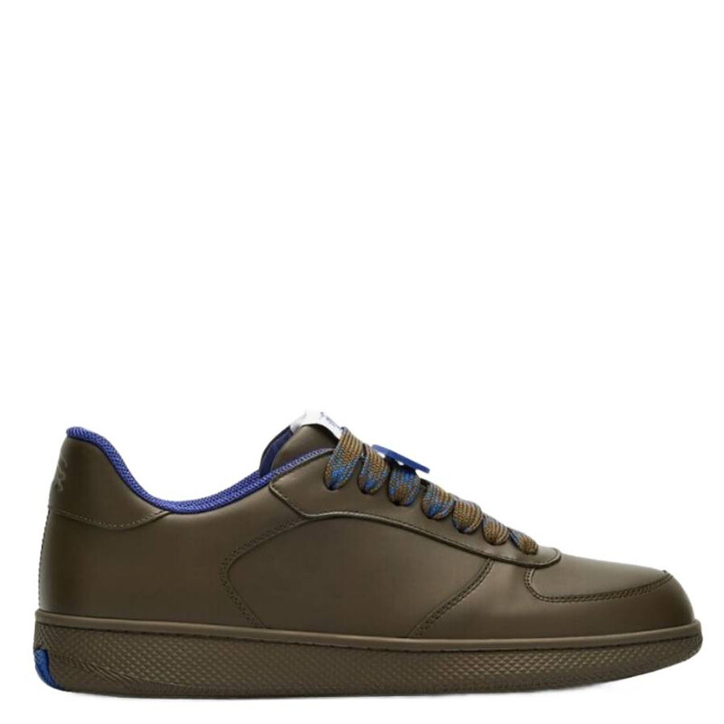 Burberry Terrace Leather Low-Top Sneakers, Brand Size 39 ( US Size