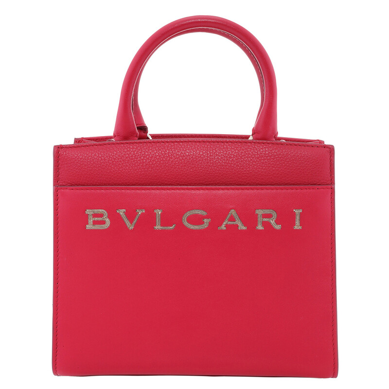 BVLGARI✳︎ショルダーバック Bulgari Taps Destrée's Géraldine Guyot for Bag Collaboration
