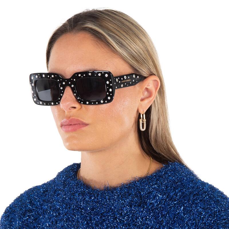 Carolina Herrera Grey Rectangular Ladies Sunglasses HER 0131  display picture 1