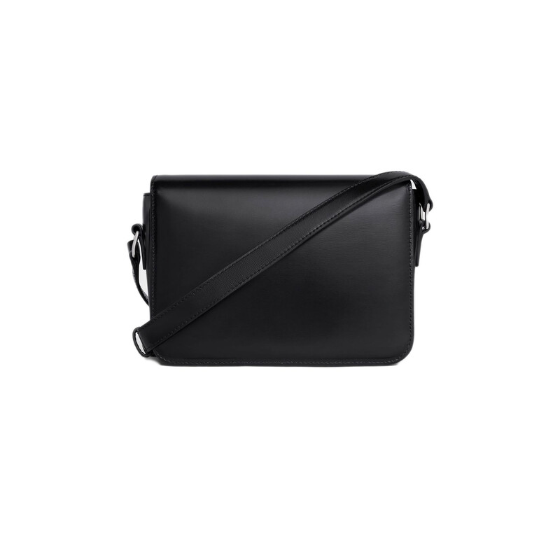 Celine 250Shiny Calfskin Teen Triomphe Bag In Black 188423BF4.38SI
